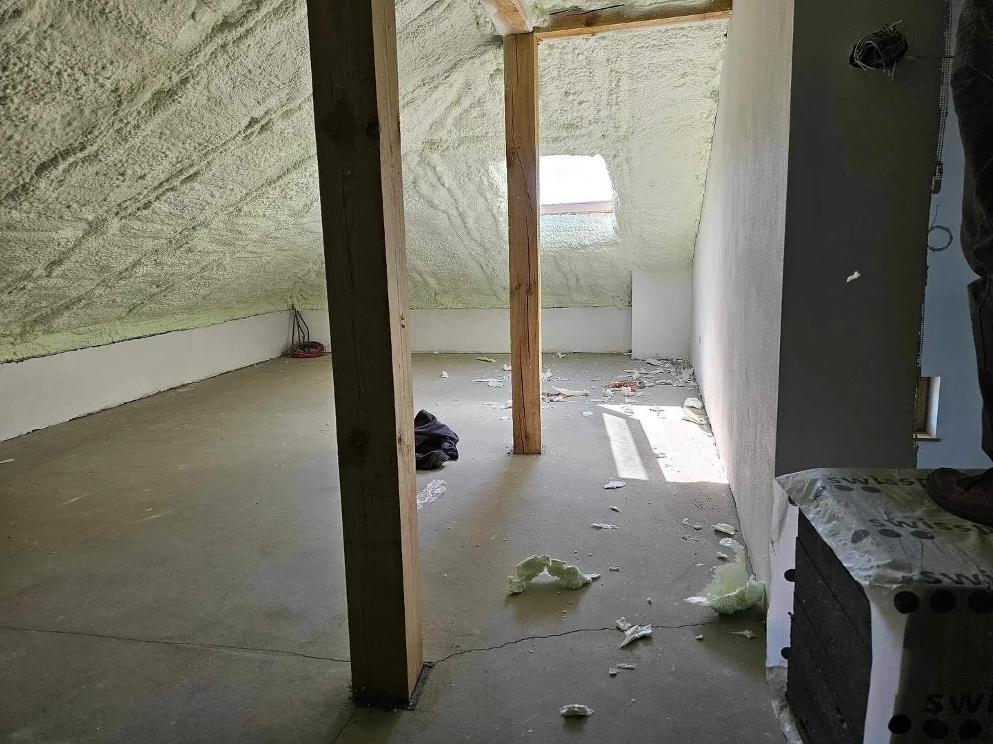 Trwałość Piany PUR: Fakty, Mity i Wyniki Badań po 30 Latach